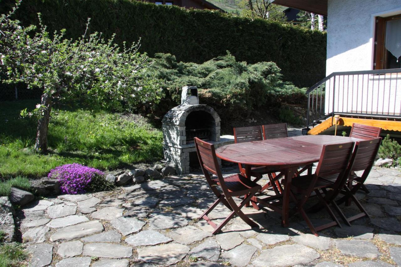 Chalet Avec Jardin Bourg-Saint-Maurice Exterior photo